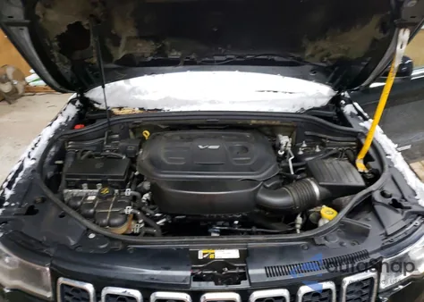 2018 Jeep Grand Cherokee Laredo from USA, damaged, VIN 1C4RJFAG8JC325708